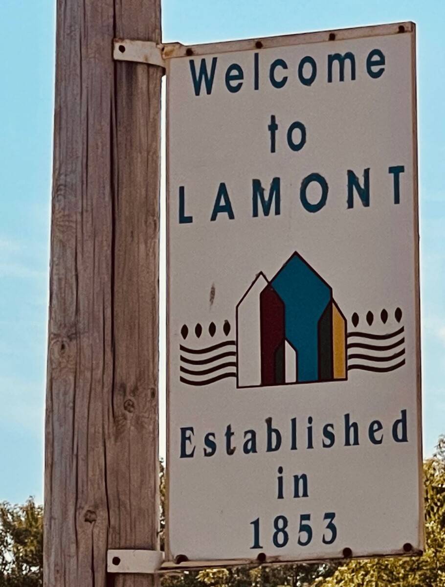 old metal lamont iowa sign